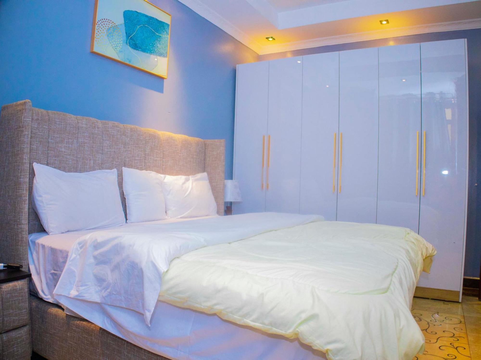 The Vibrant Lodge Gacuriro Kigali Bagian luar foto